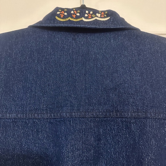❗️ Signature by Jerell Denim Sleeveless Embroidered Vest Size XL - Picture 10 of 13